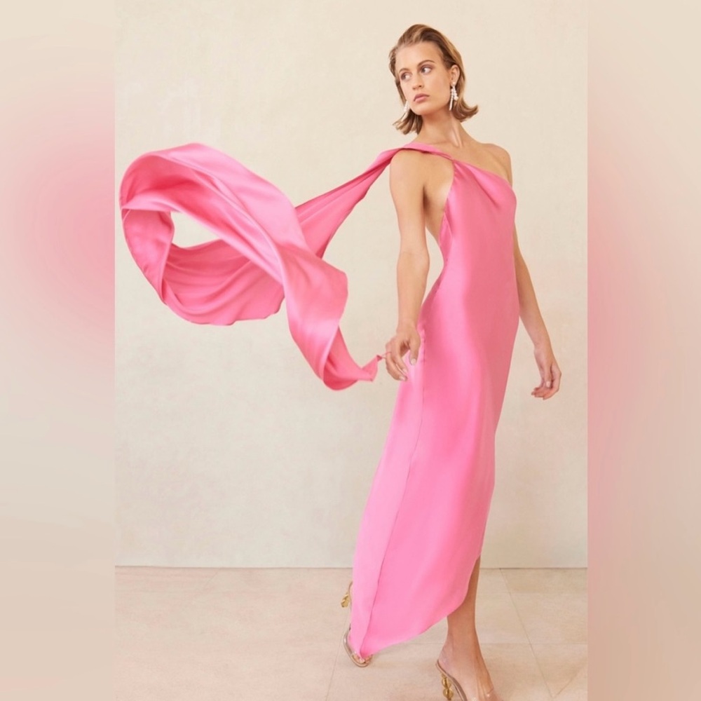Elegant Pink One-Shoulder Dress